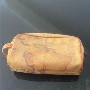 Alviero Martini shaving bag/ toiletry/makeup bag